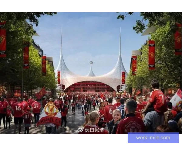 曼联宣布拆除老特拉福德看台部分顶棚防止漏水问题 曼联宣布拆除老特拉福德看台部分顶棚防止漏水问题
